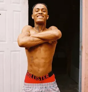 😁 HOLLISTER personne, torse nu, homme, tatouages telegram sticker