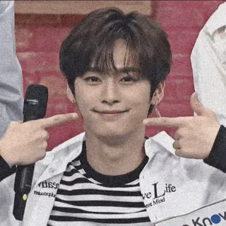 🥀 live Life kpop, idola, senyum, pria, imut, laki-laki, anak laki-laki telegram sticker