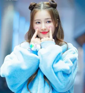 ☺️ Nancy kpop, penyanyi, idola, imut, wanita, gadis, senyum, nancy jewel mcdonie whatsapp sticker