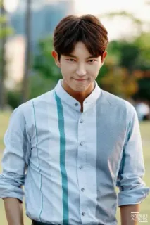 😏 Lee Joon-gi acteur, coréen, célébrité, homme, portrait whatsapp sticker