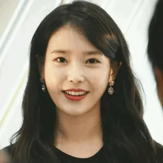 🦋 IU IU, Корейская певица, Актриса, Знаменитость, Женщина whatsapp sticker