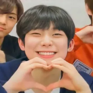 ❤️ kpop, heart, smile, cute, boy, asian telegram sticker