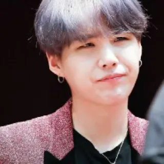 🥴 Suga K-pop, penyanyi, musik, idola, selebriti, Suga telegram sticker