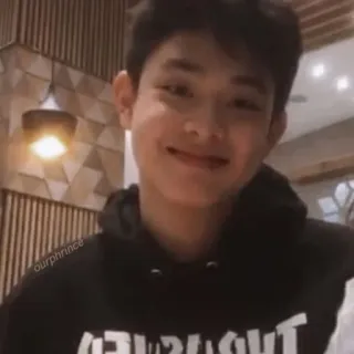 🤘 ourphprince người, chân dung, cười, trong nhà, thiếu niên telegram sticker