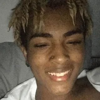 🖤 XXXTentacion rapper, muzikant, portret, glimlachend, close-up telegram sticker