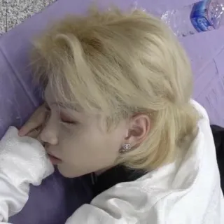😴 person, sleeping, blonde hair, portrait telegram sticker