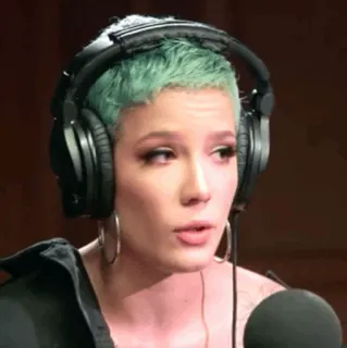 🕊 Halsey 海尔希, 歌手, 艺术家, 名人, 肖像, 音乐 telegram sticker