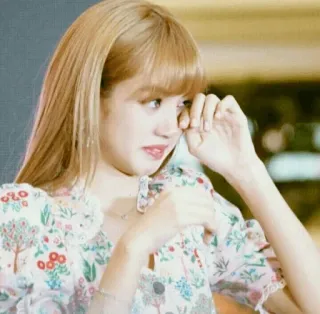 😢 Lisa kpop, Lisa, Blackpink, singer, idol, woman telegram sticker