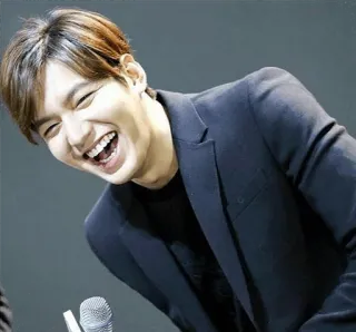 😂 Lee Min-ho attore, coreano, uomo, celebrità, sorriso, risata telegram sticker