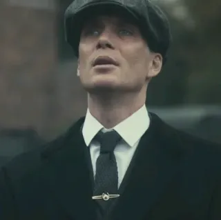🤨 Tommy Shelby Peaky Blinders Mann, Porträt, Peaky Blinders, Tommy Shelby, Cillian Murphy, Gangster, 1920er, Serie telegram sticker