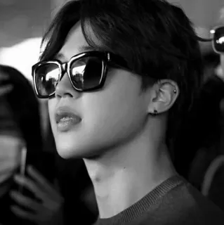 ⌚️ Jimin Kpop, Jimin, BTS, kacamata hitam, pria, penyanyi telegram sticker