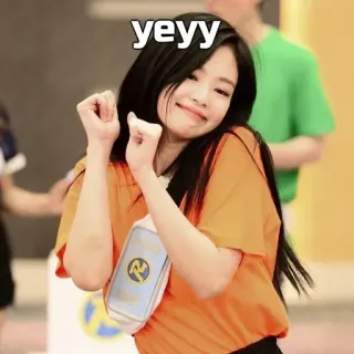 🙂 yeyy kpop, ragazza, ballo, felice, carino whatsapp sticker