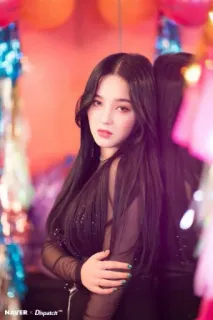 ♟ NAVER x Dispatch femme, K-pop, chanteuse, féminin, célébrité telegram sticker