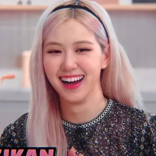 🍐 Rose Rose, Blackpink, K-pop, cantante, celebridad, mujer, sonrisa, felicidad telegram sticker