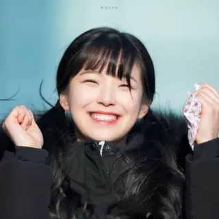 😆 femme, souriante, joyeuse, portrait, fille, mignonne telegram sticker