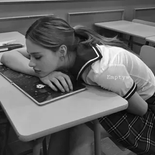 🥀 Emptyw студент, школа, парта, девочка, сон telegram sticker