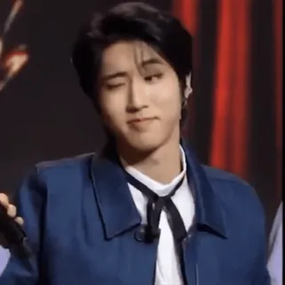 😉 kpop, mrugnięcie, męski, portret, celebryta telegram sticker
