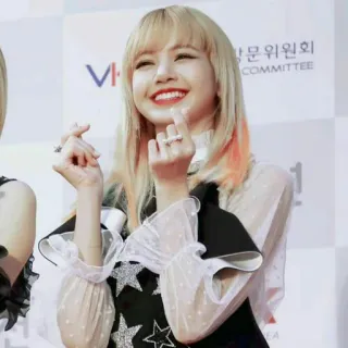 ♥️ Lisa K-pop, Cantante, Idolo, Blackpink, Lisa, Coreano telegram sticker