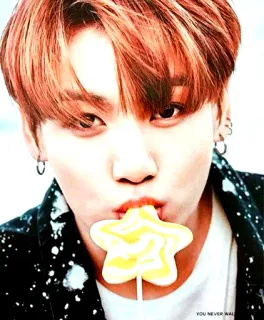 ⛓ You Never Walk Alone kpop, pirulito, pessoa, retrato, música, cantor, ídolo telegram sticker