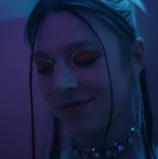 🧬 Porträt, Frau, Gesicht, Make-up, Hunter Schafer whatsapp sticker
