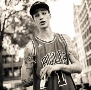 💲 BULLS homem, touros, camisa, tatuagens, boné, bebida whatsapp sticker