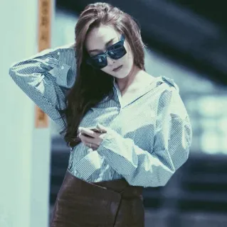 🖲 kobieta, moda, okulary przeciwsłoneczne, styl, portret whatsapp sticker