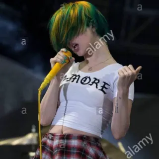 ❤️‍🔥 AMORE música, cantora, apresentação, mulher, concerto, pop, cabelo telegram sticker
