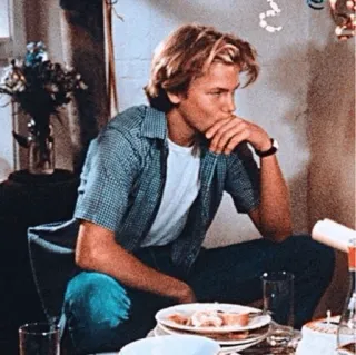 ⚡ River Phoenix Ривер Феникс, актер, портрет, знаменитость, 90-е telegram sticker