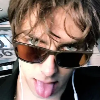 😎 mann, sonnenbrille, zunge, ausdruck, porträt, person, gesicht, männlich telegram sticker