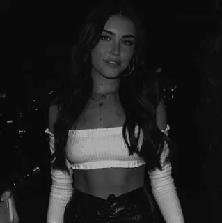 🚩 Madison Beer Madison Beer, penyanyi, selebriti, potret, hitam putih, wanita, influencer whatsapp sticker