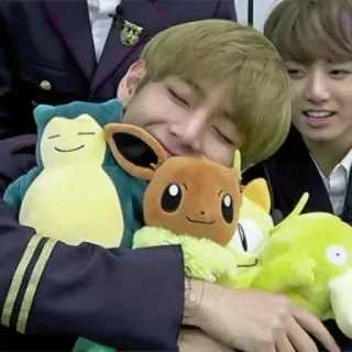 🍰 BTS, Pokémon, Snorlax, Eevee, Psyduck, boneca, abraço, K-Pop telegram sticker