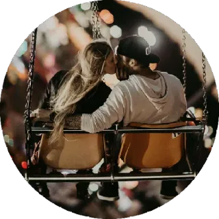 😘 поцелуй, пара, любовь, романтика, качели, карнавал, ярмарка telegram sticker