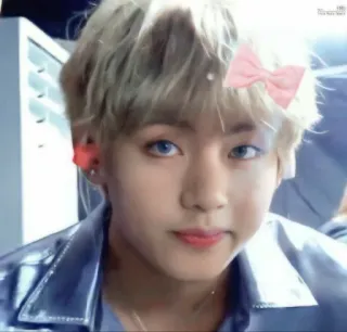 💕 V K-pop, Idol, Pessoa, Cantor, Ator, Rosto telegram sticker