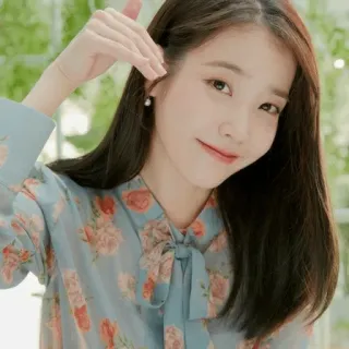 ✨️ IU korean singer, actress, celebrity, woman, IU, kpop, singer telegram sticker