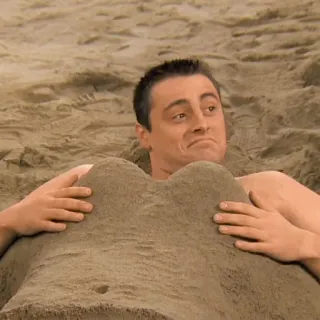 🤤 Joey Tribbiani Friends serie TV, Friends, Joey, sabbia, spiaggia, commedia telegram sticker