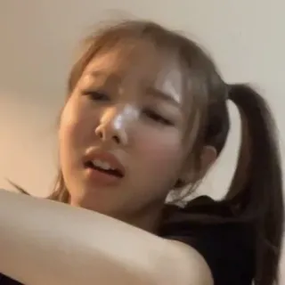 🥢 Nayeon K-Pop, Sängerin, Mädchen, Idol, Nayeon, Twice, Asiatisch telegram sticker