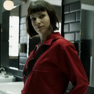 😑 Tokyo Money Heist Tokyo, La Casa de Papel, La Casa de Papel, personnage, combinaison rouge, actrice telegram sticker
