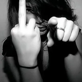 🖕 dedo do meio, gesto ofensivo, rude, mulher, desafiadora, atitude telegram sticker