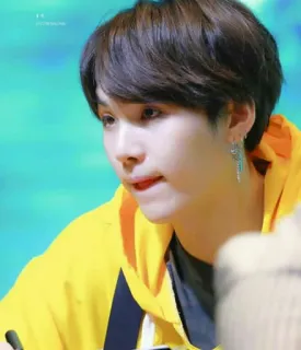 😍 Suga K-pop, BTS, Thần tượng, Âm nhạc, Ca sĩ, Min Yoongi, Hàn Quốc telegram sticker