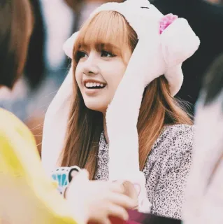 🌫 Lisa donna, cappello, sorriso, carina, ritratto, kpop telegram sticker