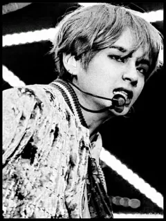 🖇 V K-pop, chanteur, Idole, V, BTS, portrait, musique telegram sticker