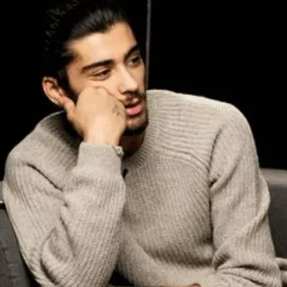 🥗 Zayn Malik 泽恩·马利克, 歌手, 名人, 肖像, 男人, 毛衣 telegram sticker
