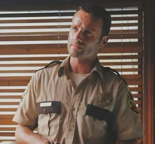 😐 Rick Grimes The Walking Dead Шериф, Полиция, Униформа, Ходячие мертвецы, Рик Граймс, Зомби, Апокалипсис, Эндрю Линкольн whatsapp sticker