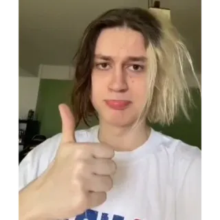 👍 kciuk w górę, nastolatek, osoba, młodzież, aprobata, pozytywny gest telegram sticker
