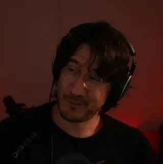 ❓ Markiplier Markiplier, Youtubeur, Influenceur, Gamer, Personnalité Internet, Célébrité telegram sticker