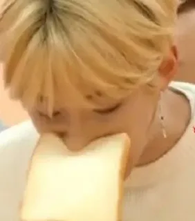 🤤 food, bread, eating, person, face, blonde hair telegram sticker
