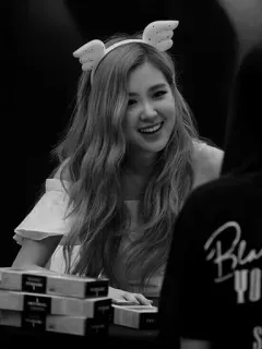 ☁️ Black You mulher, pessoa, sorriso, Blackpink, Rosé whatsapp sticker