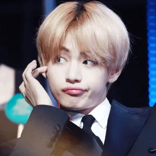 🎋 V kpop, bts, v, kim taehyung, singer, idol, musician telegram sticker