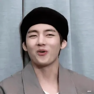 🥰 V kpop, bts, v, coreano, cantante, ídolo telegram sticker