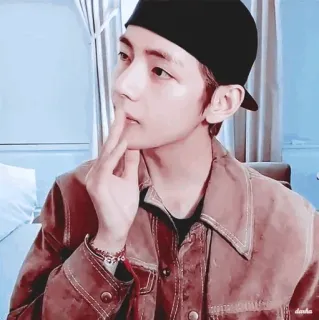 🤔 telegram sticker